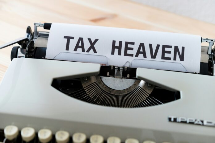 Old tax regime vs new tax regime comparison for salaried Indians 2026